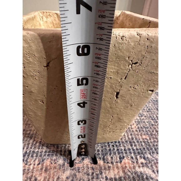 Unique planter has a beige concrete look - Picture 7 of 7